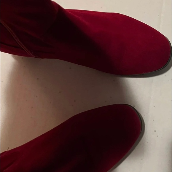 Classique Red & Black Satin Ribbon Boots SZ: 9 - Picture 4 of 8